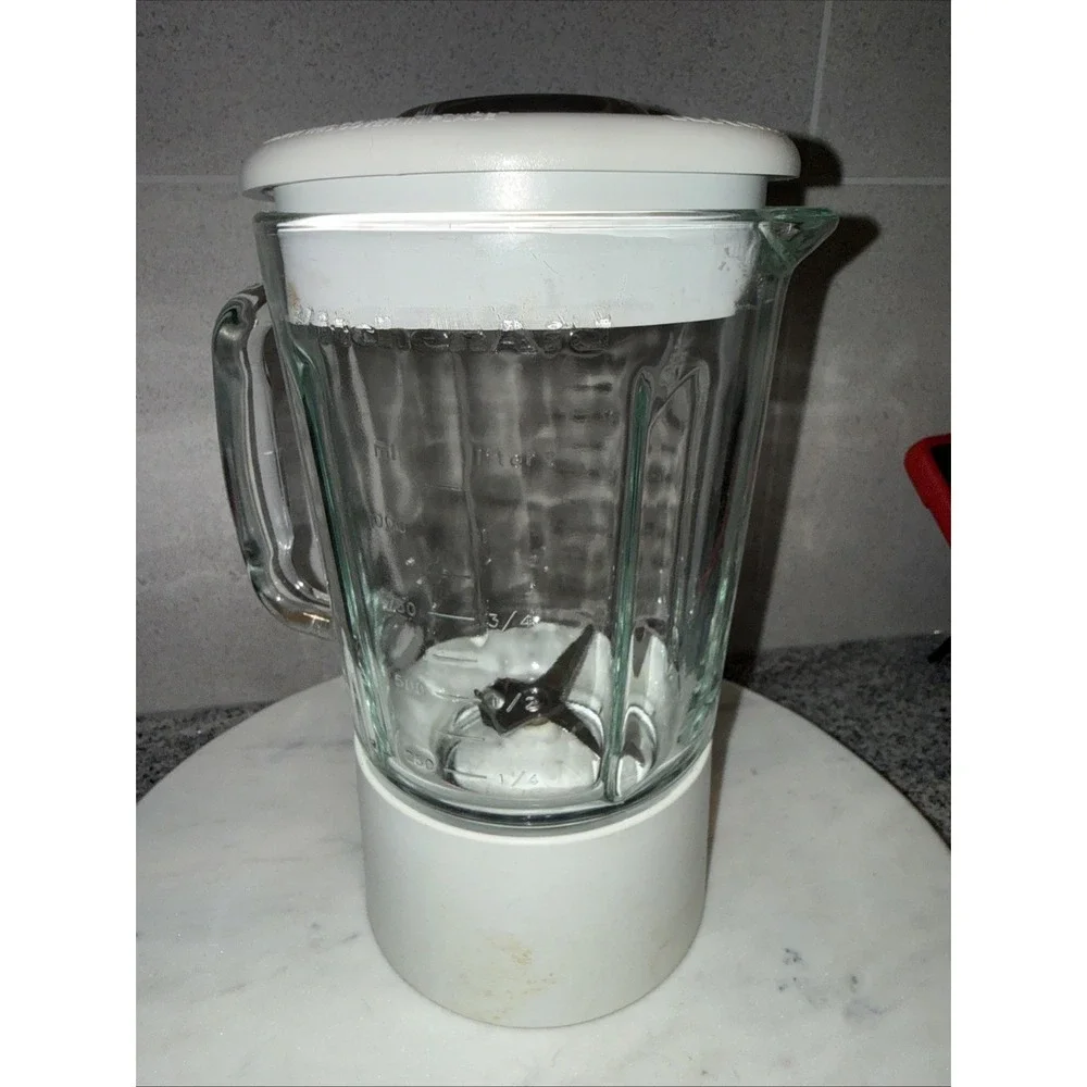 KitchenAid Blender Jar KSB5WW White 40 oz 5 Cup OEM Glass Replacement Pitcher